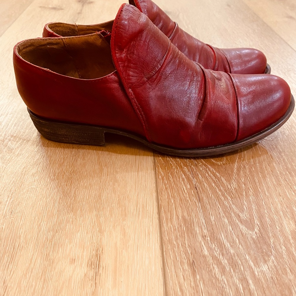 Miz Mooz Shoes Women’s Size 6 Lilith Red Leather Booties Ruched New York